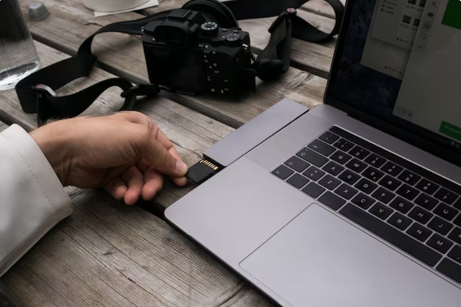 How to Organize and Backup Digital Photos: A Complete Guide to Protecting Your Visual Memories